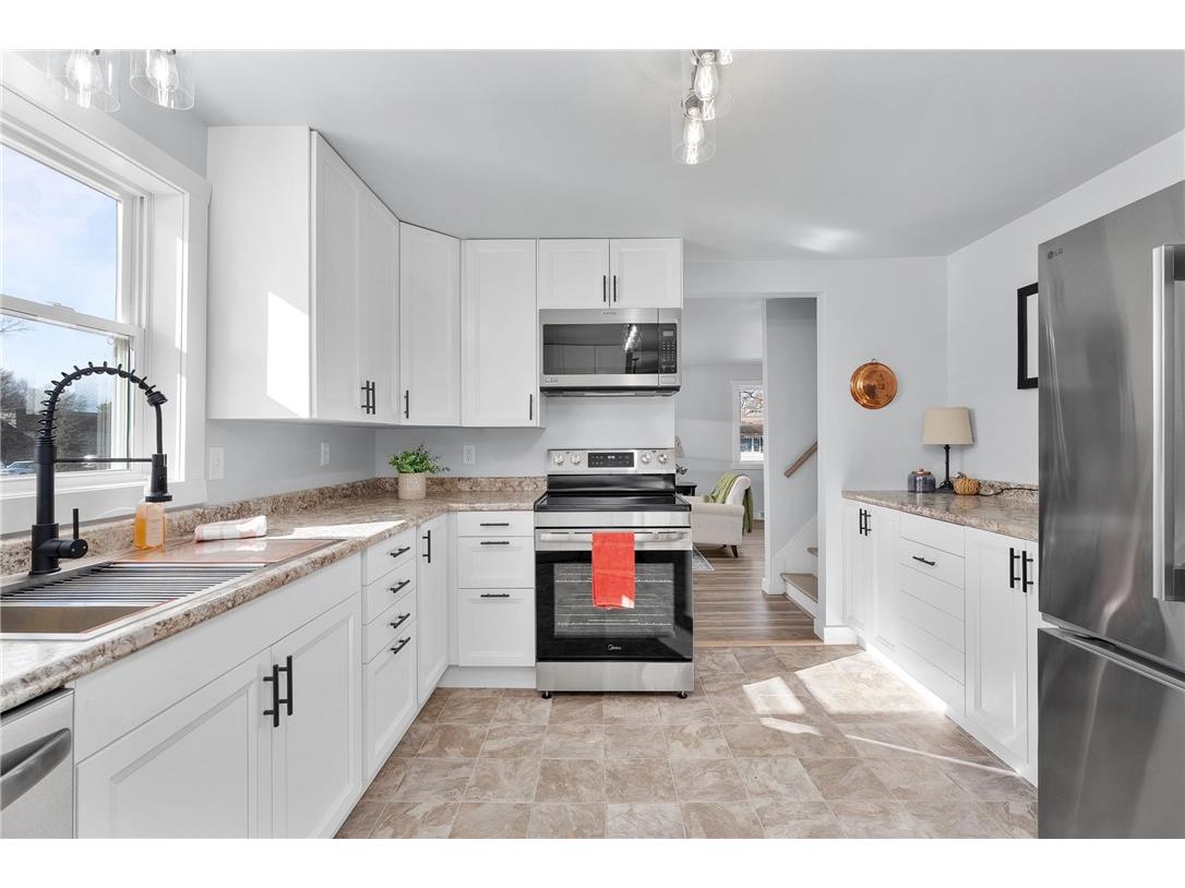 114 W School Street Greenwood WI 54437 1598531 image17