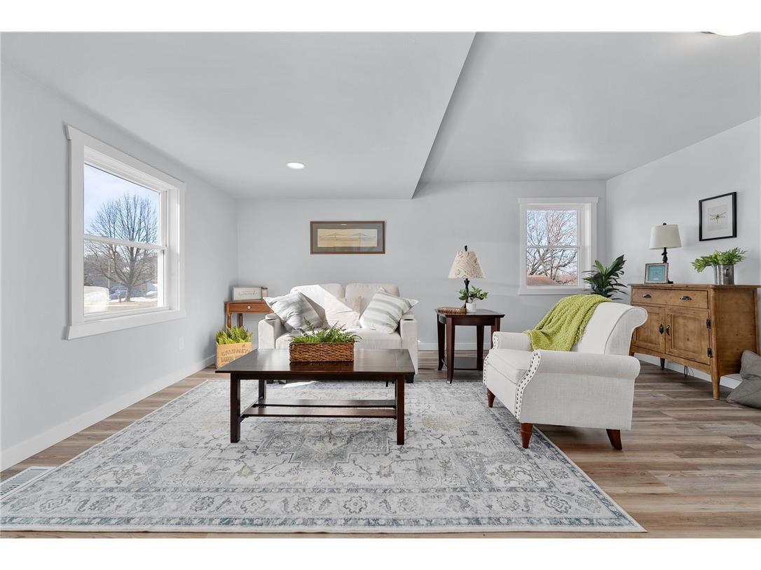 114 W School Street Greenwood WI 54437 1598531 image20