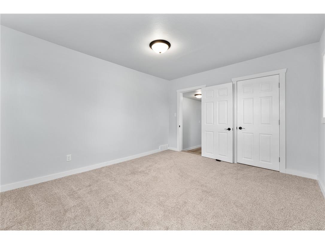 114 W School Street Greenwood WI 54437 1598531 image29