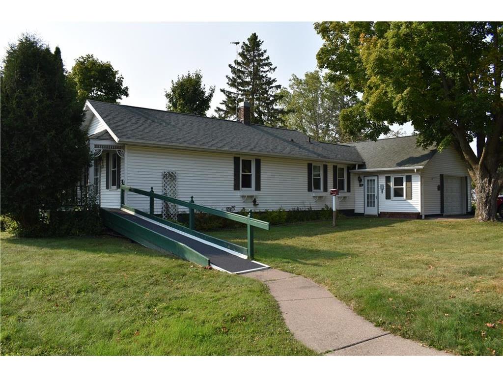 115 E Park Avenue Luck WI 54853 1585855 image1