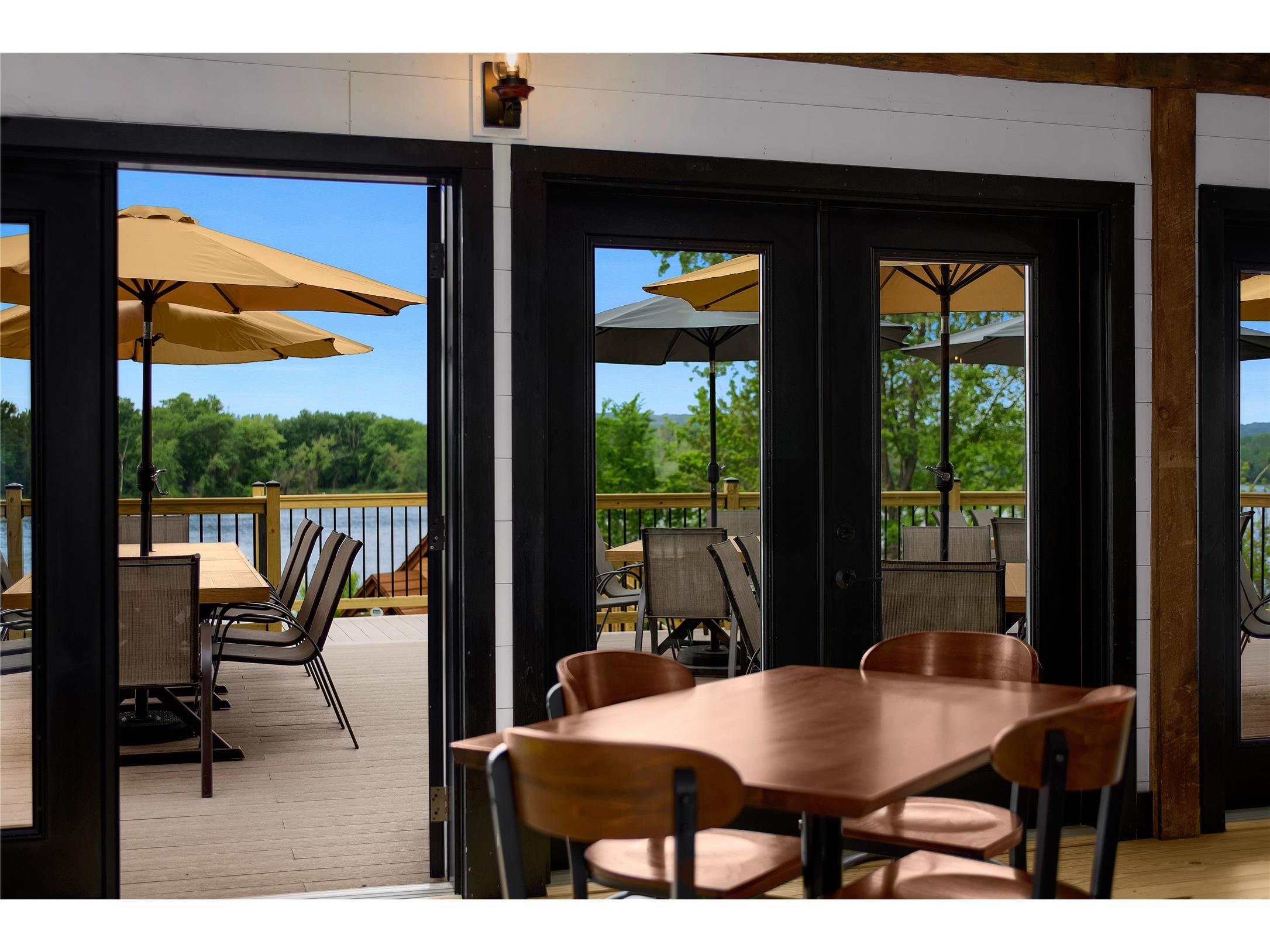 115 N Shore Drive Fountain City WI 54629 - Mississippi 1599234 image18