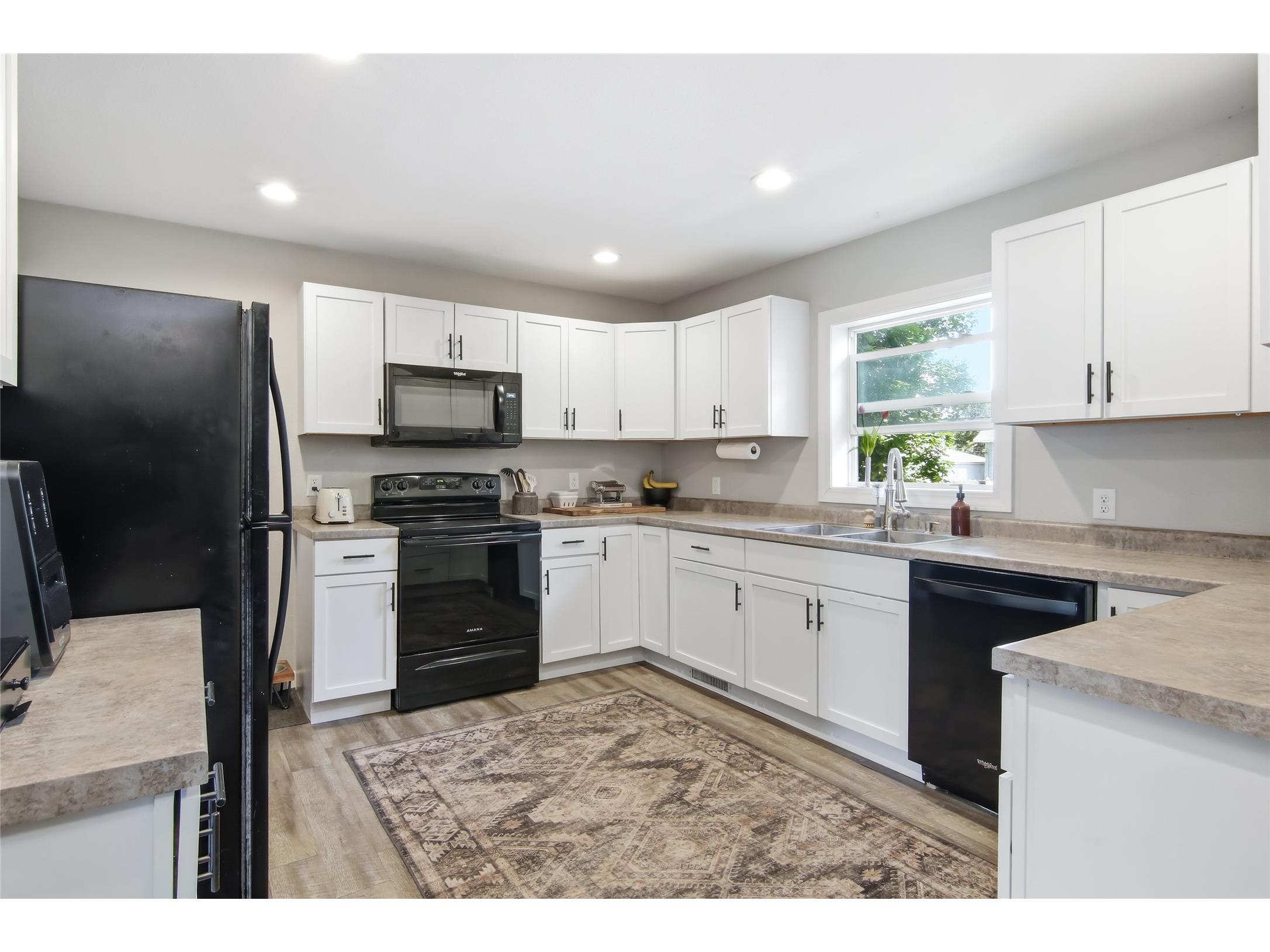 115 S Prairie Street Chippewa Falls WI 54729 1602583 image3