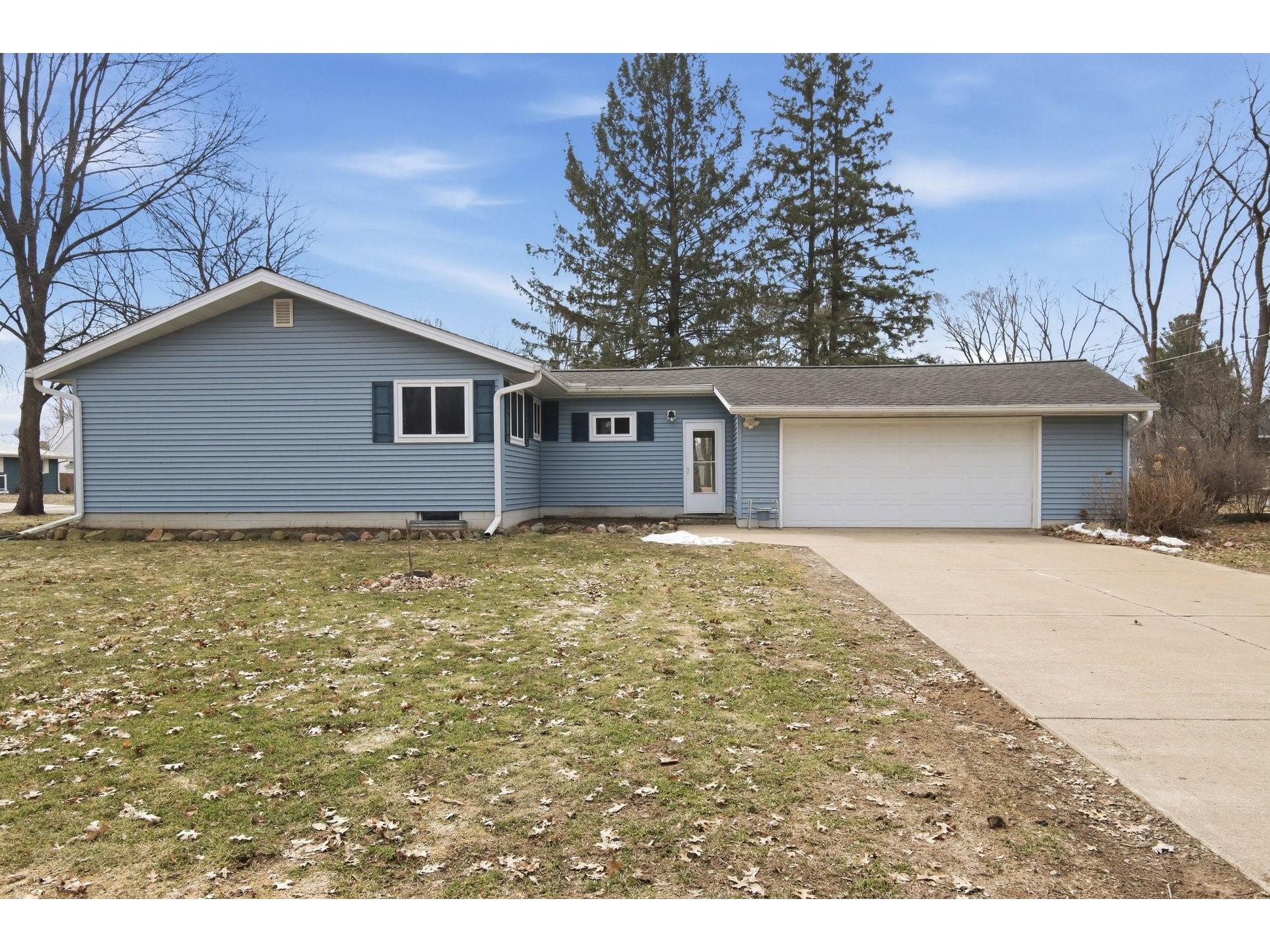 117 NE 16th Street Menomonie WI 54751 1599212 image1