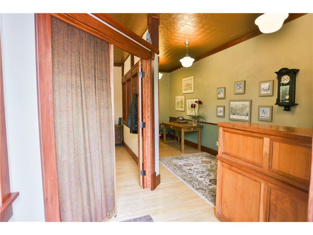 119 S Main Street River Falls WI 54022 1596525 image9