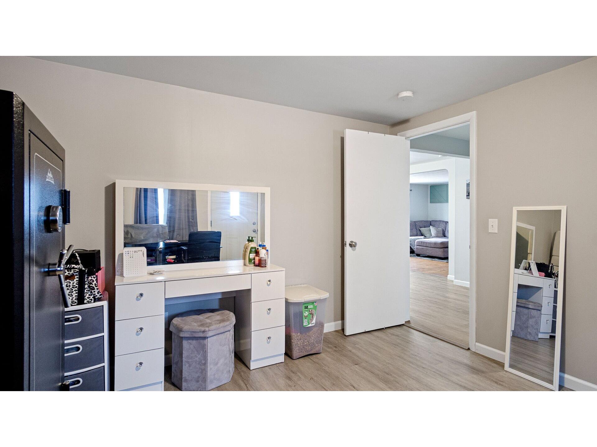 12 E South Avenue Chippewa Falls WI 54729 1598992 image24