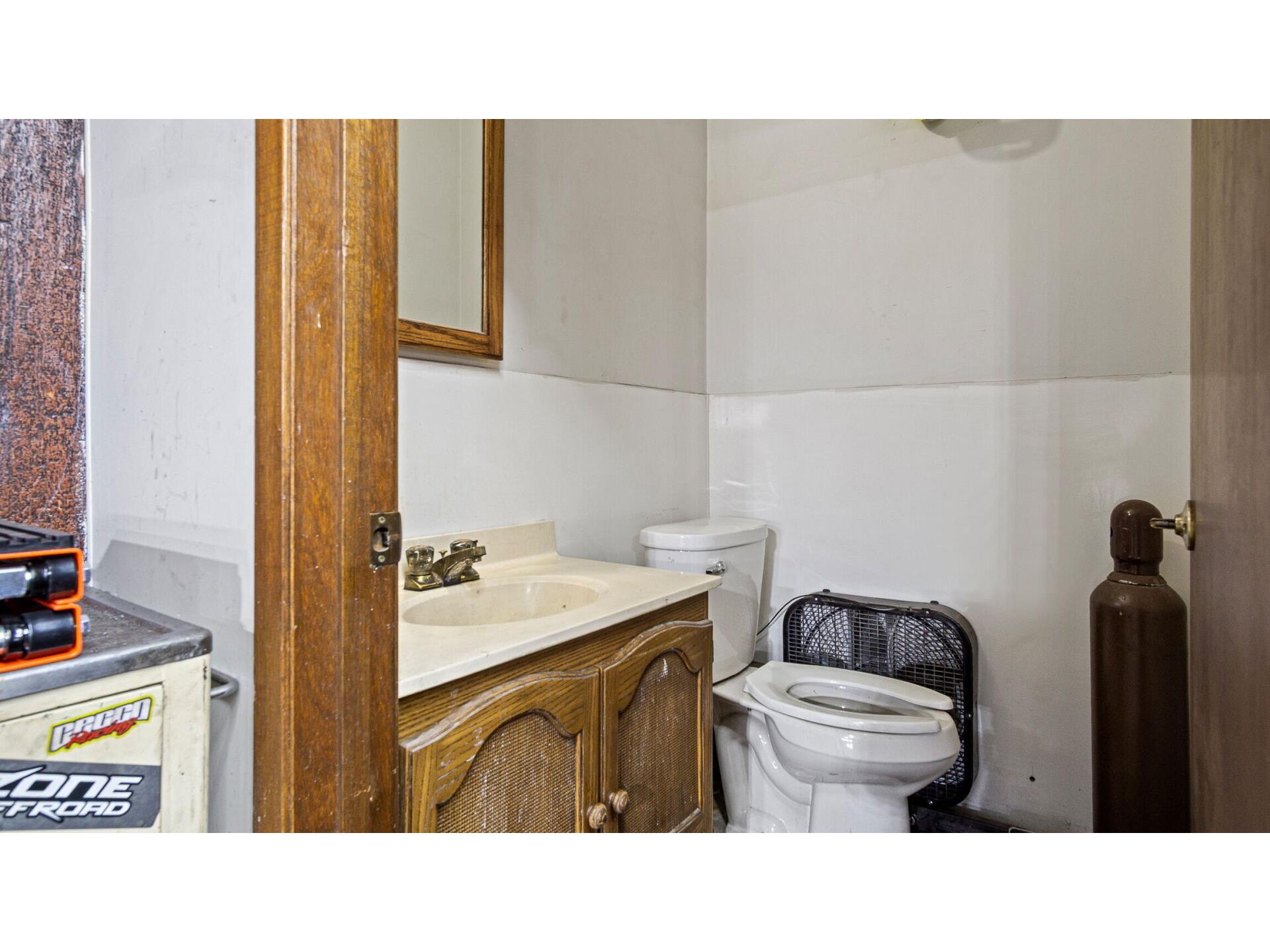 12 E South Avenue Chippewa Falls WI 54729 1598992 image39