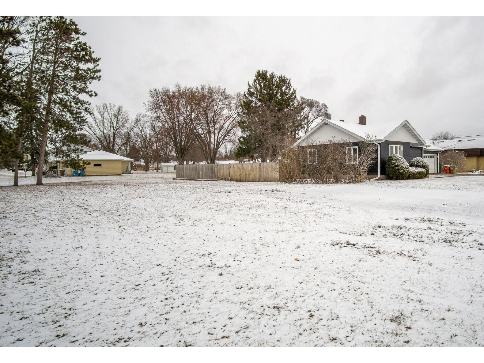 12 E South Avenue Chippewa Falls WI 54729 1598992 image42