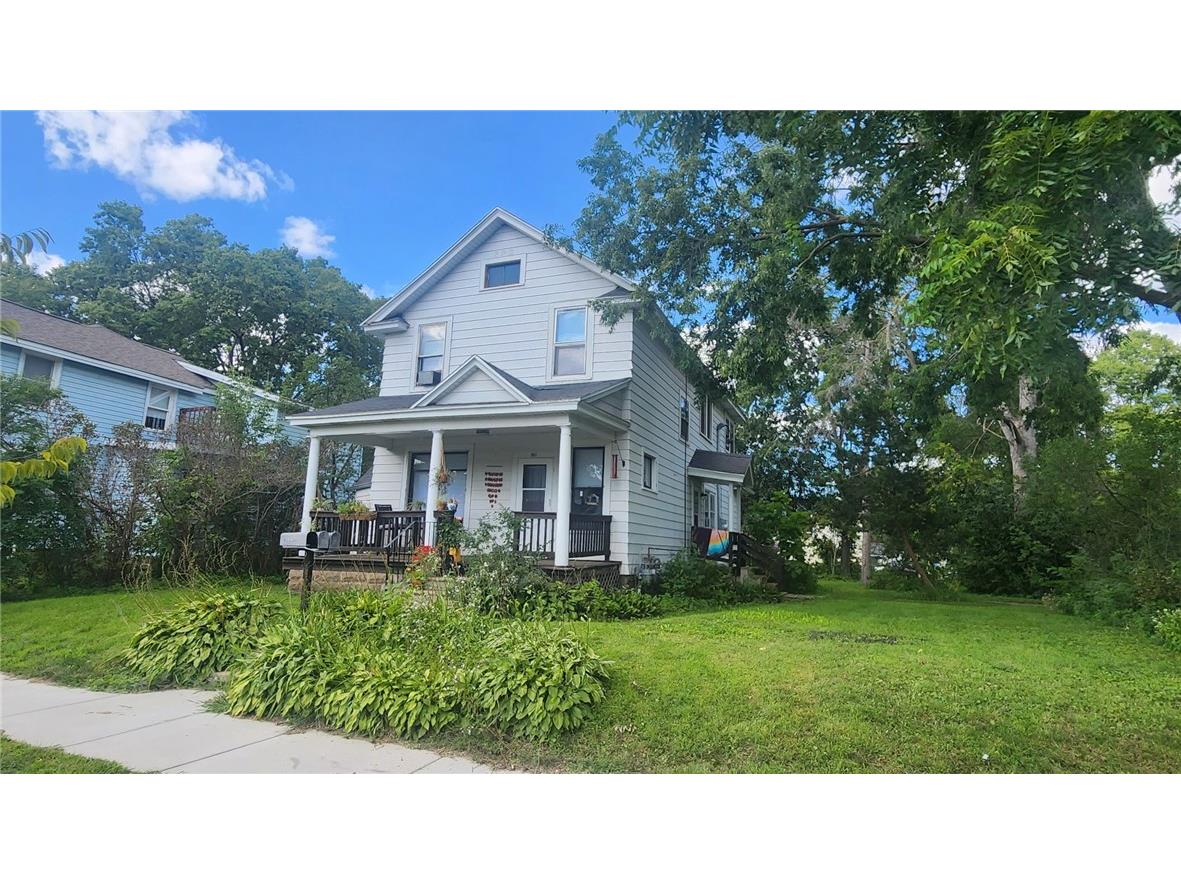 120 Broadway Street #1-3 Eau Claire WI 54703 1594814 image1