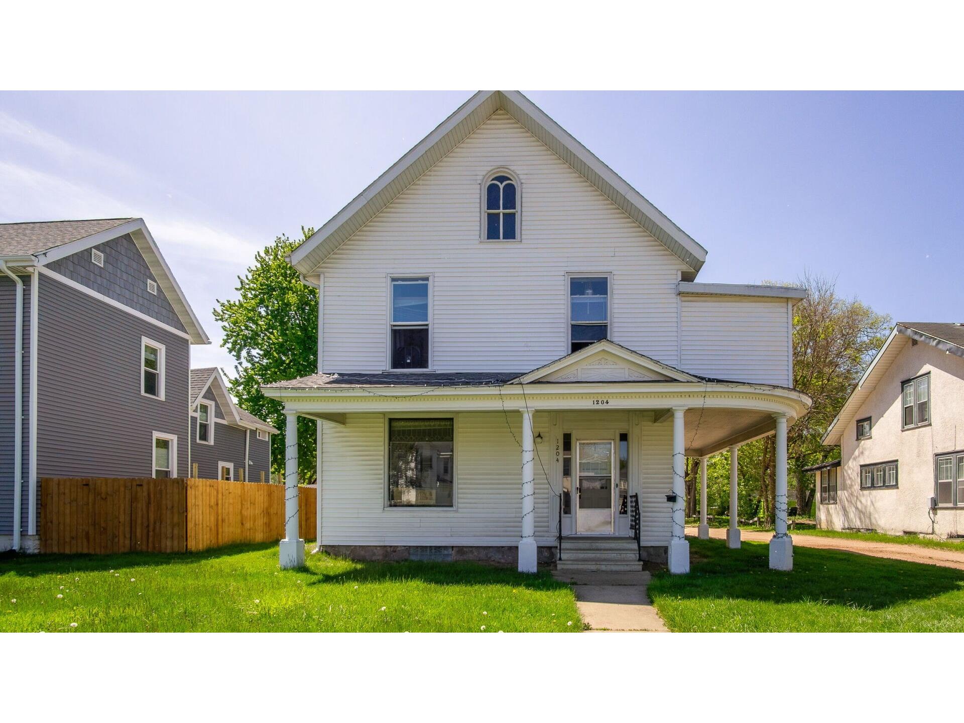 1204 State St #0 Eau Claire WI 54701 1601349 image1