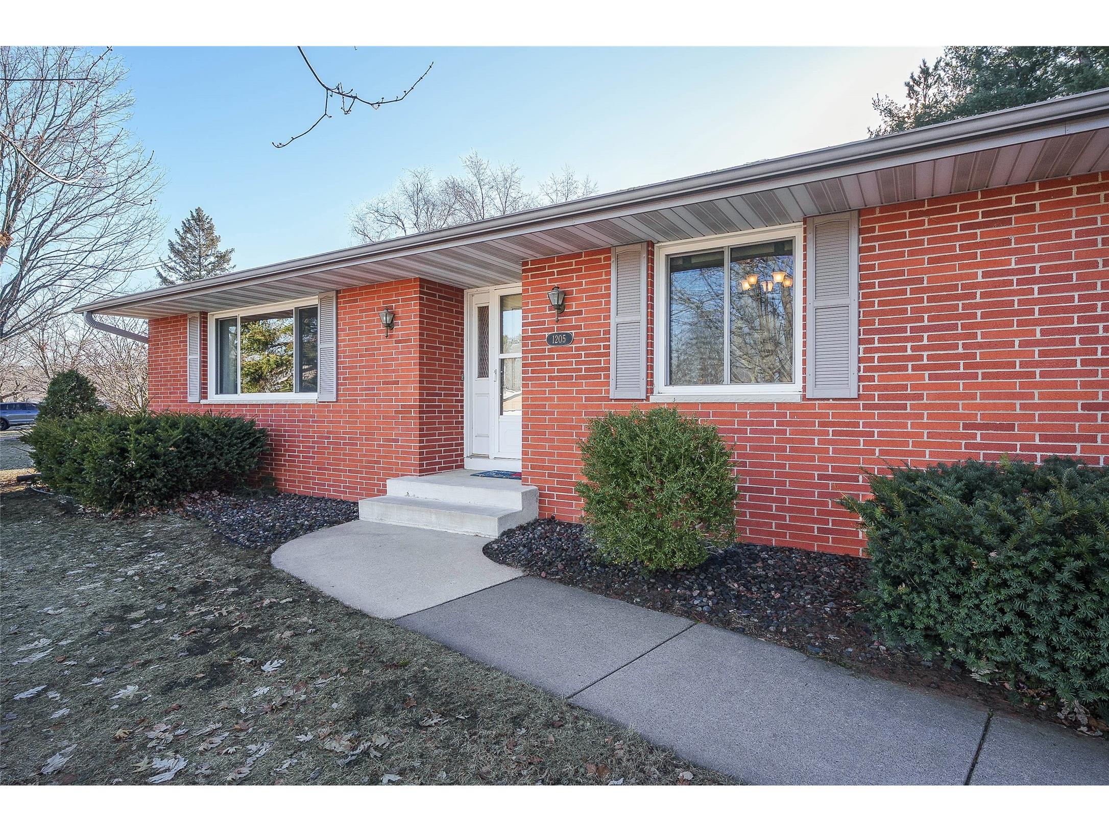 1205 Webster Avenue Eau Claire WI 54701 1602269 image4