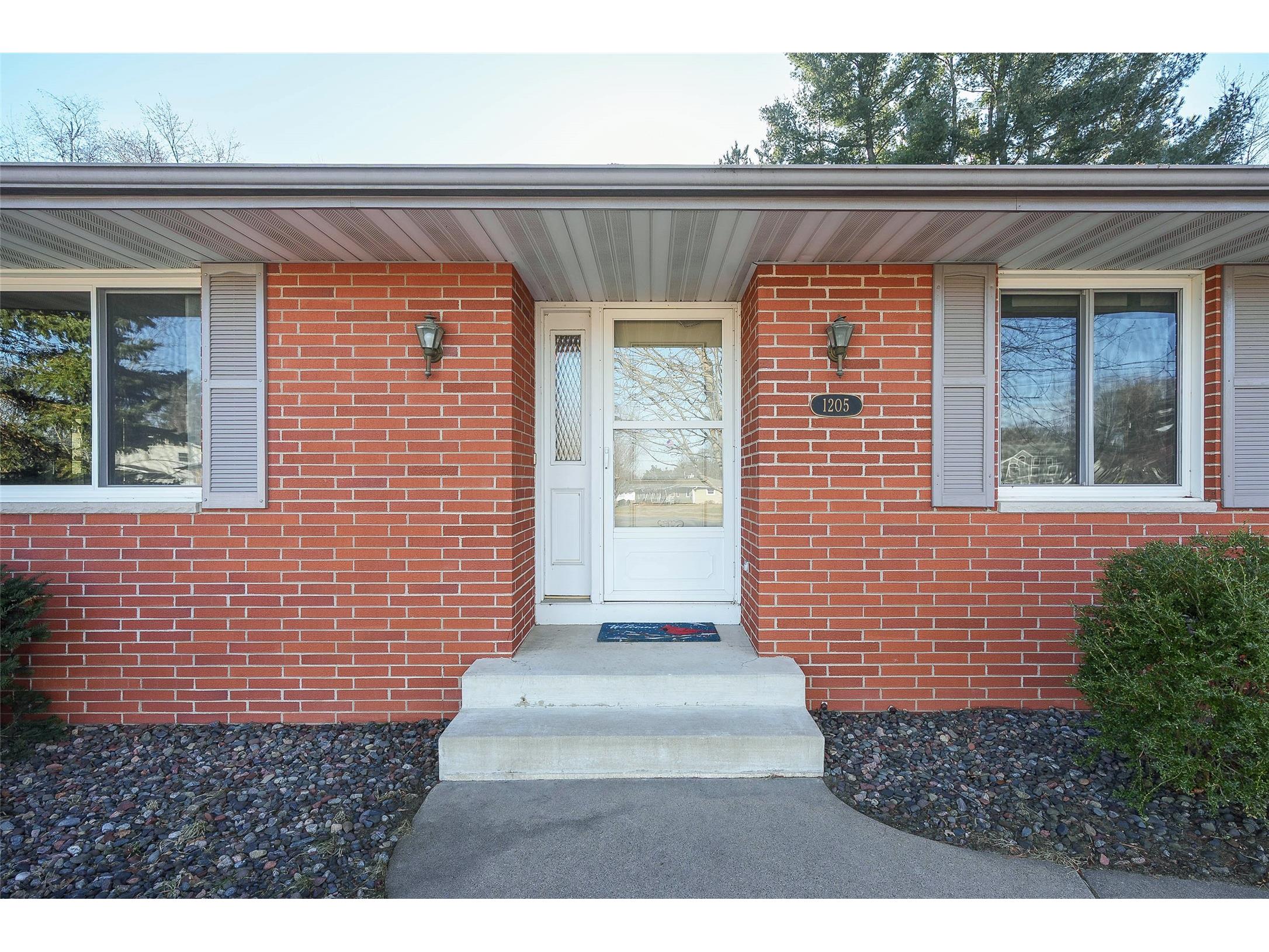 1205 Webster Avenue Eau Claire WI 54701 1602269 image6