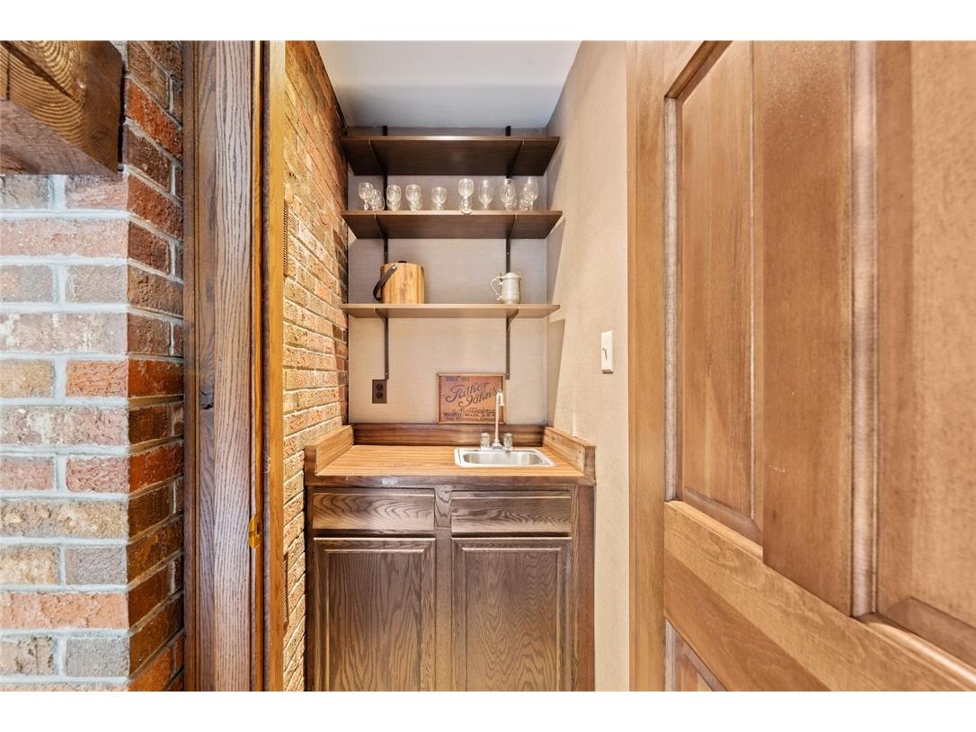 1207 Harrison Street Black River Falls WI 54615 1596858 image22