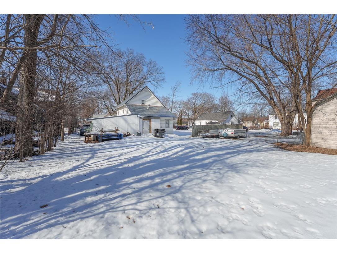 1208 7th Street E #1 Menomonie WI 54751 1598444 image30