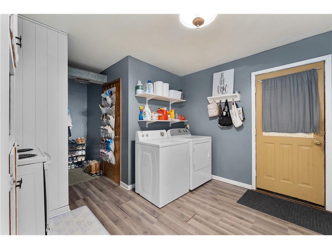 1208 7th Street E Menomonie WI 54751 1598417 image17