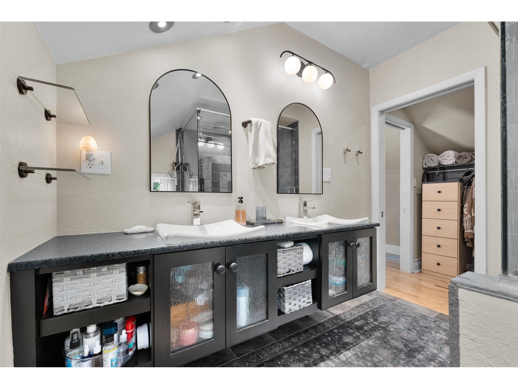 1208 State Street Eau Claire WI 54701 1601307 image37