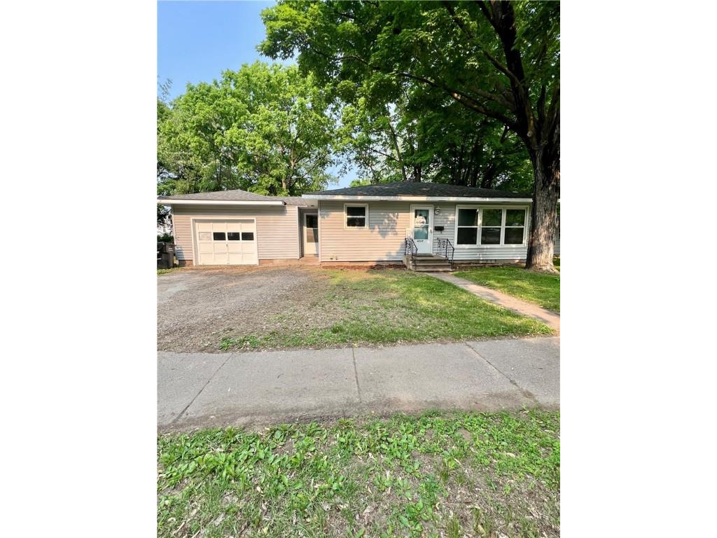 1209 9th Street #0 Menomonie WI 54751 1592191 image1