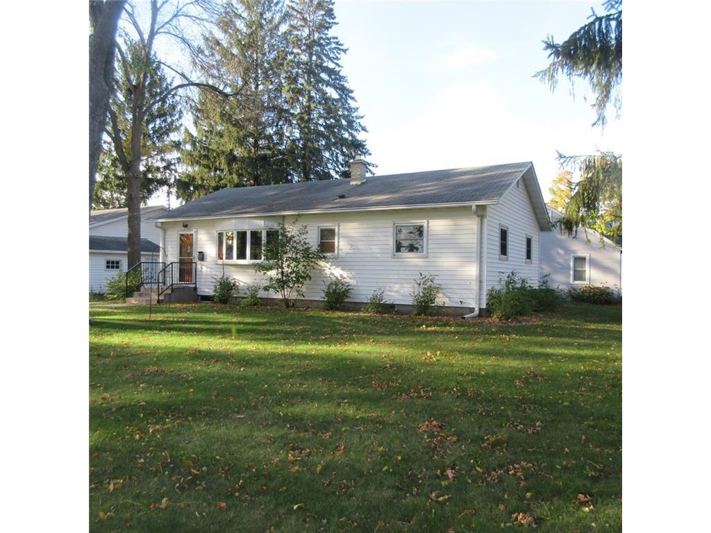 121 Cherry Avenue Menomonie WI 54751 1577637 image1