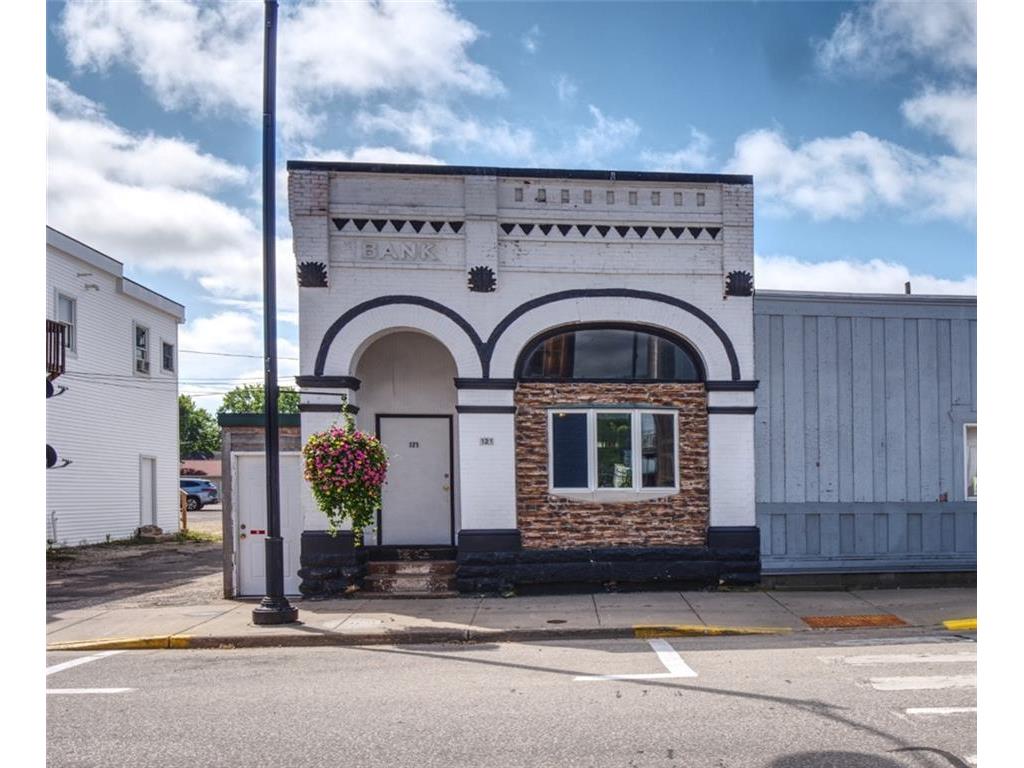 121 W Broadway Street, Blair, WI, 54616 MLS 1576436 Edina Realty