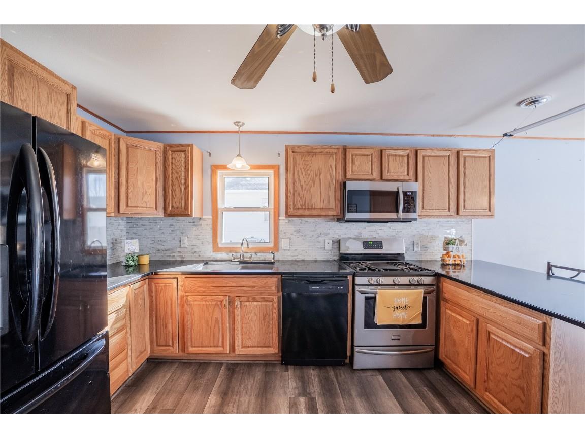 121 W Oak Street Stanley WI 54768 1599346 image10