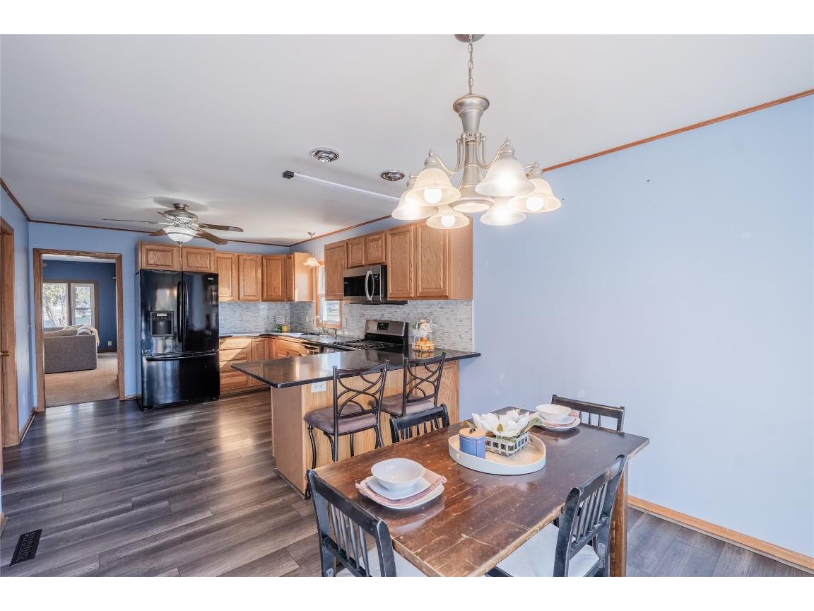 121 W Oak Street Stanley WI 54768 1599346 image12