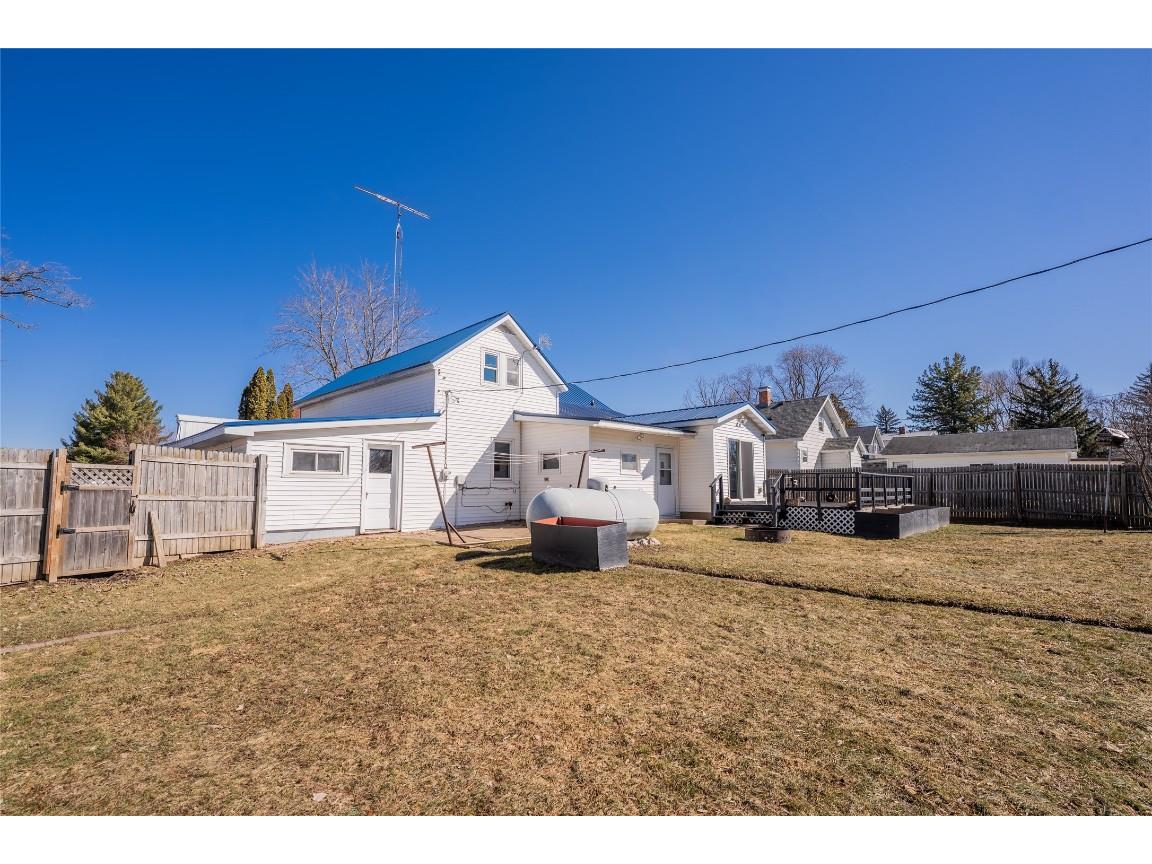 121 W Oak Street Stanley WI 54768 1599346 image39
