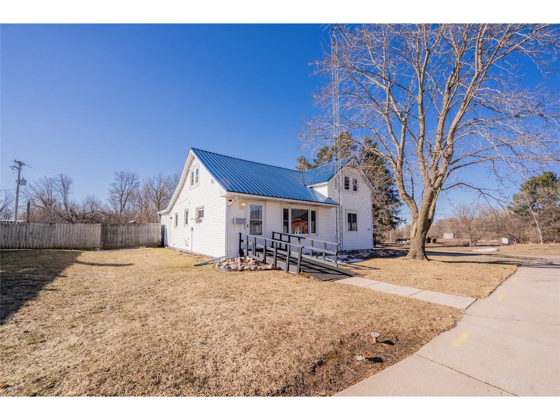 121 W Oak Street Stanley WI 54768 1599346 image46