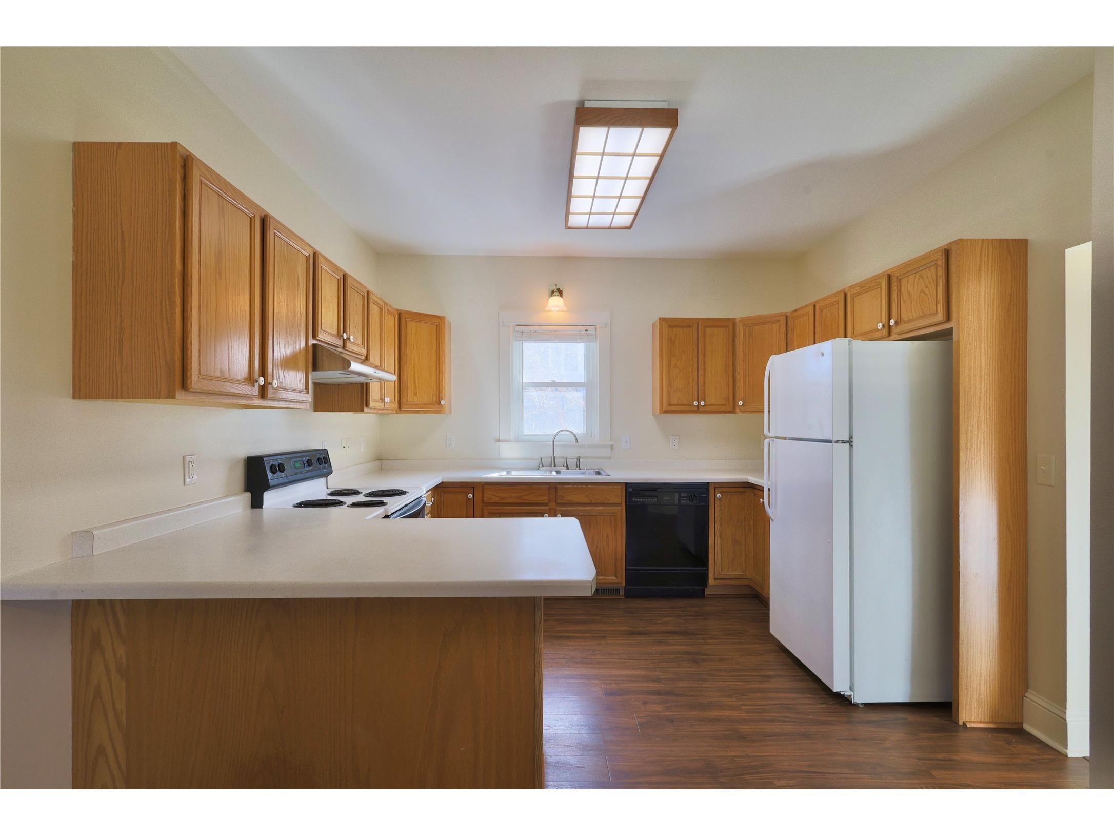 1211 Main Street Eau Claire WI 54701 1600297 image12