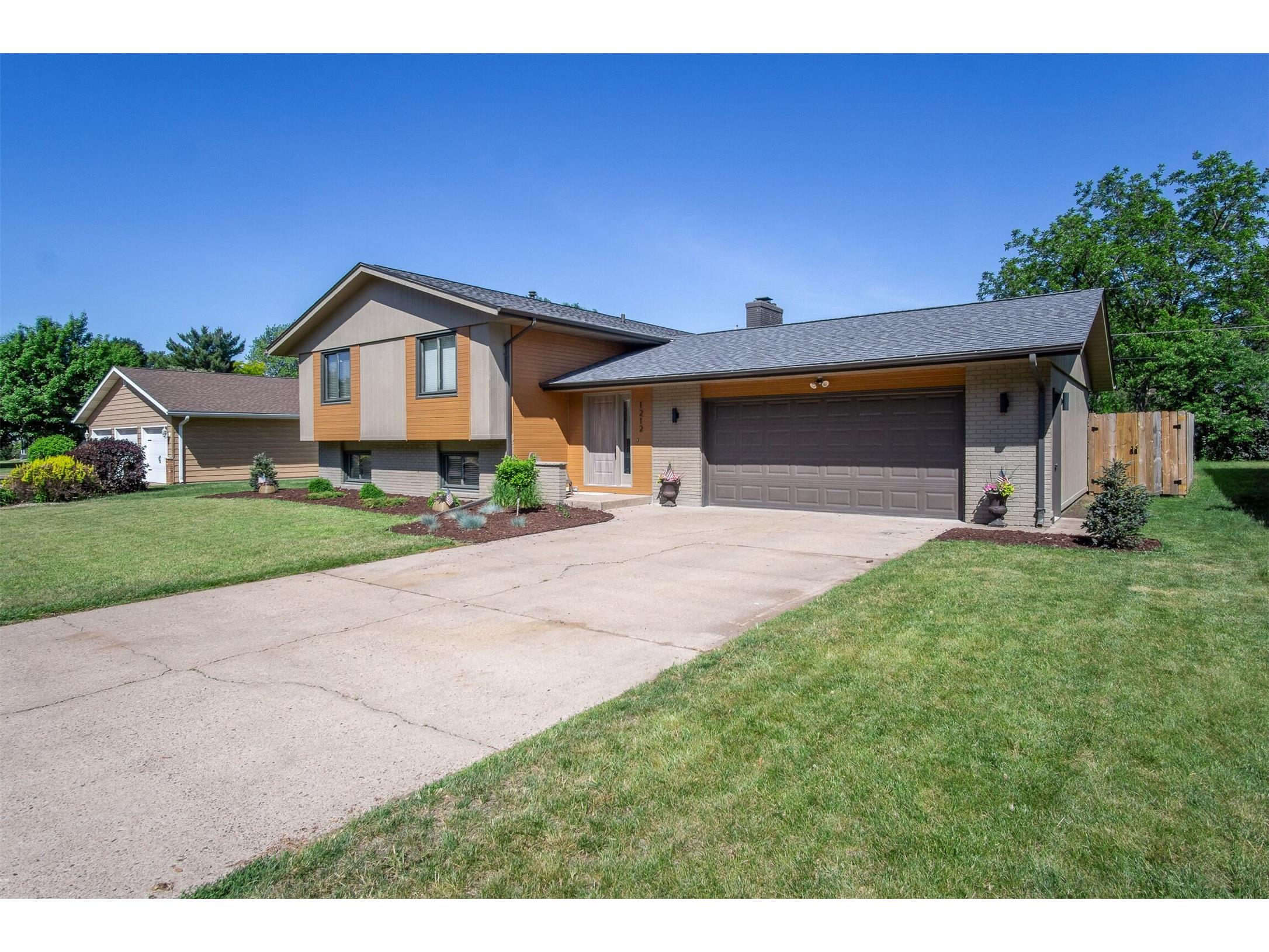 1212 Webster Avenue Eau Claire WI 54701 1601752 image45