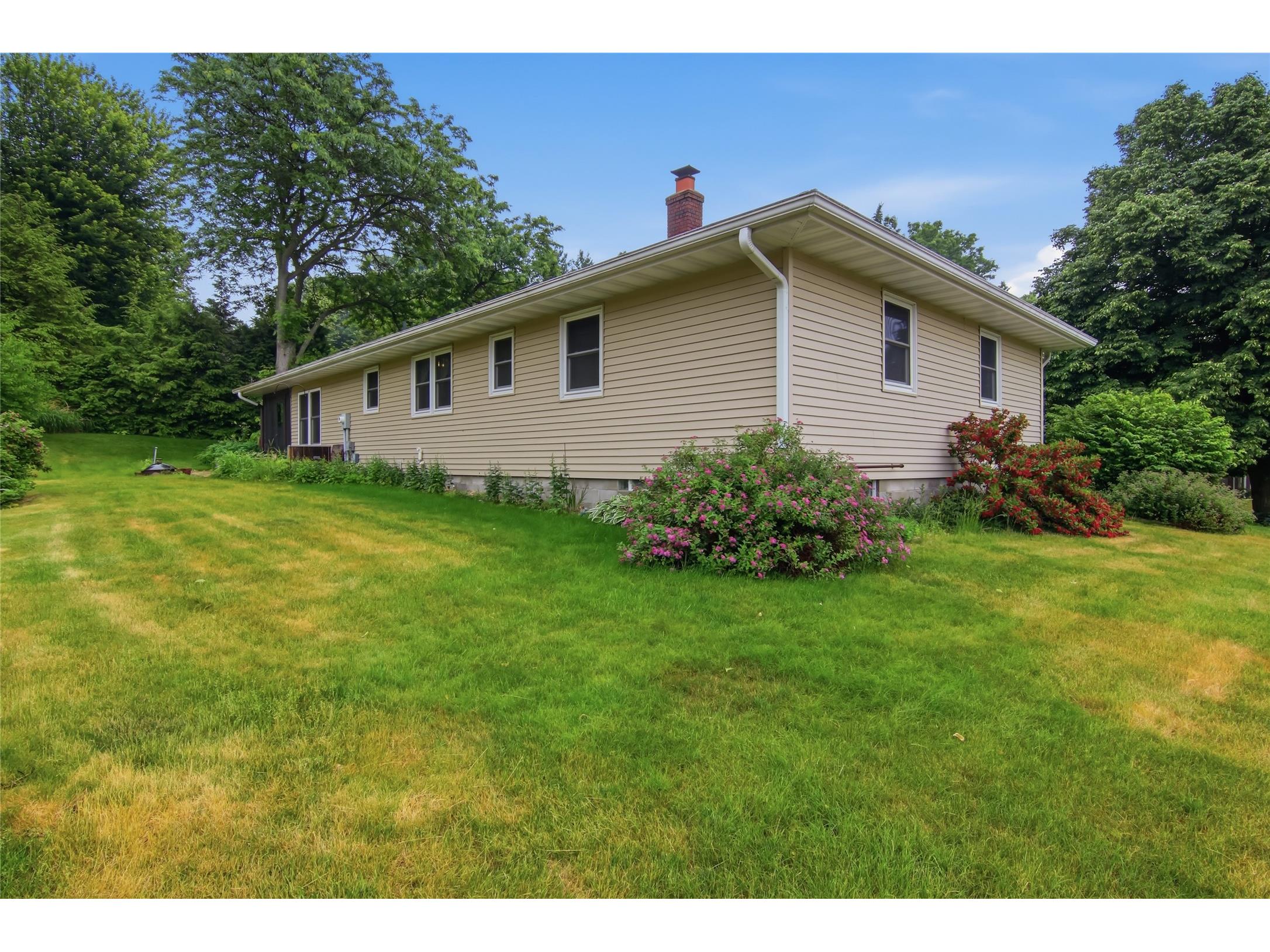 1218 Raedel Road Eau Claire WI 54703 1602034 image29