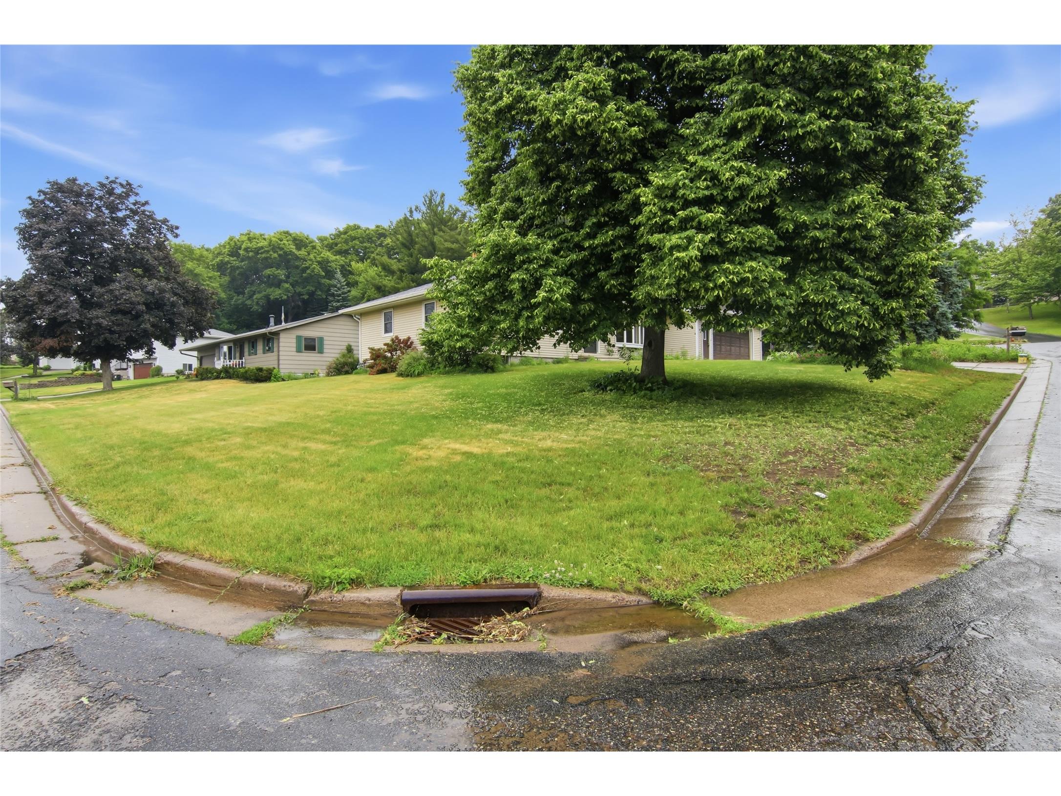 1218 Raedel Road Eau Claire WI 54703 1602034 image31