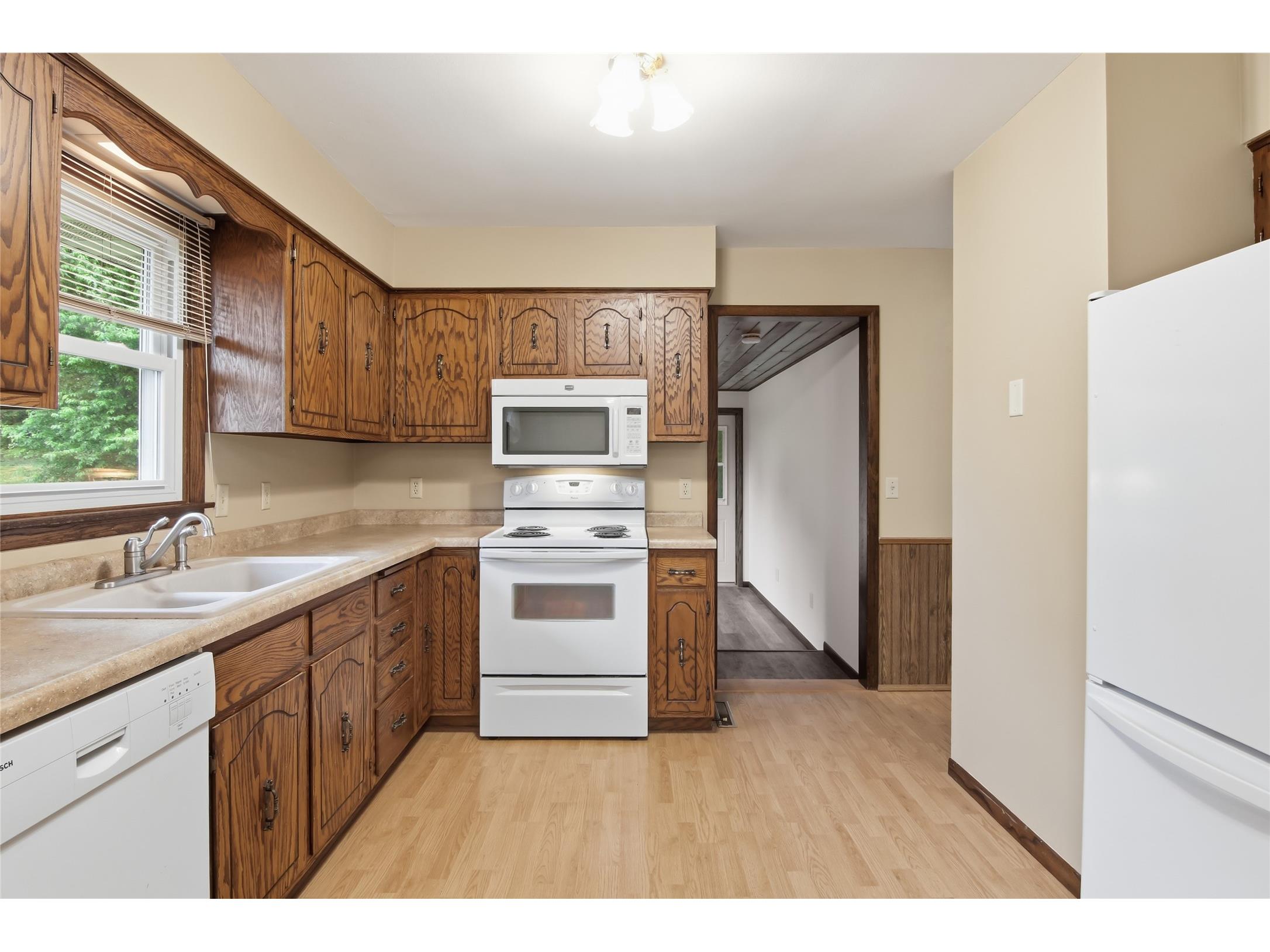 1218 Raedel Road Eau Claire WI 54703 1602034 image9