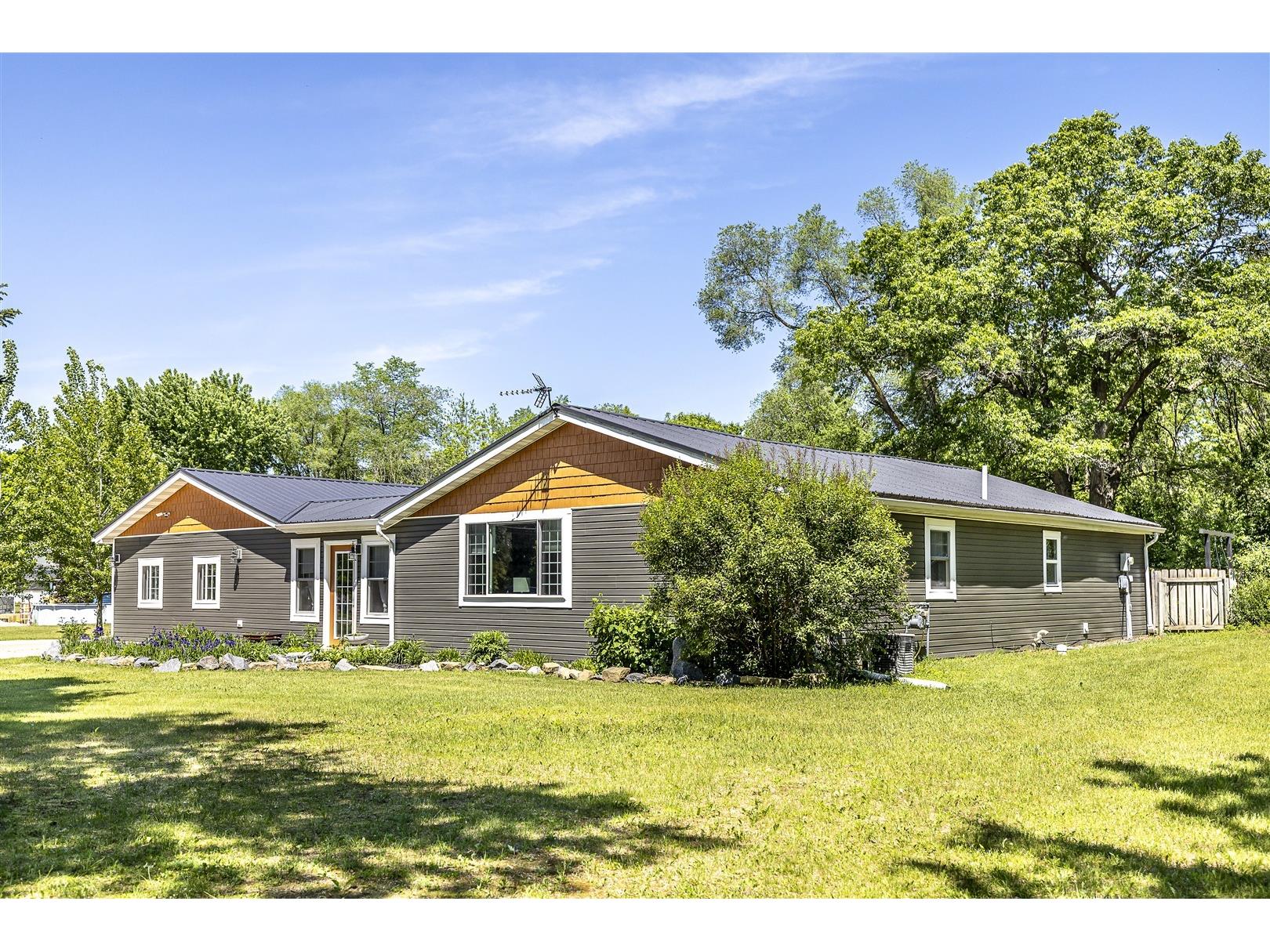122 Washington Street Black River Falls WI 54615 1601660 image2