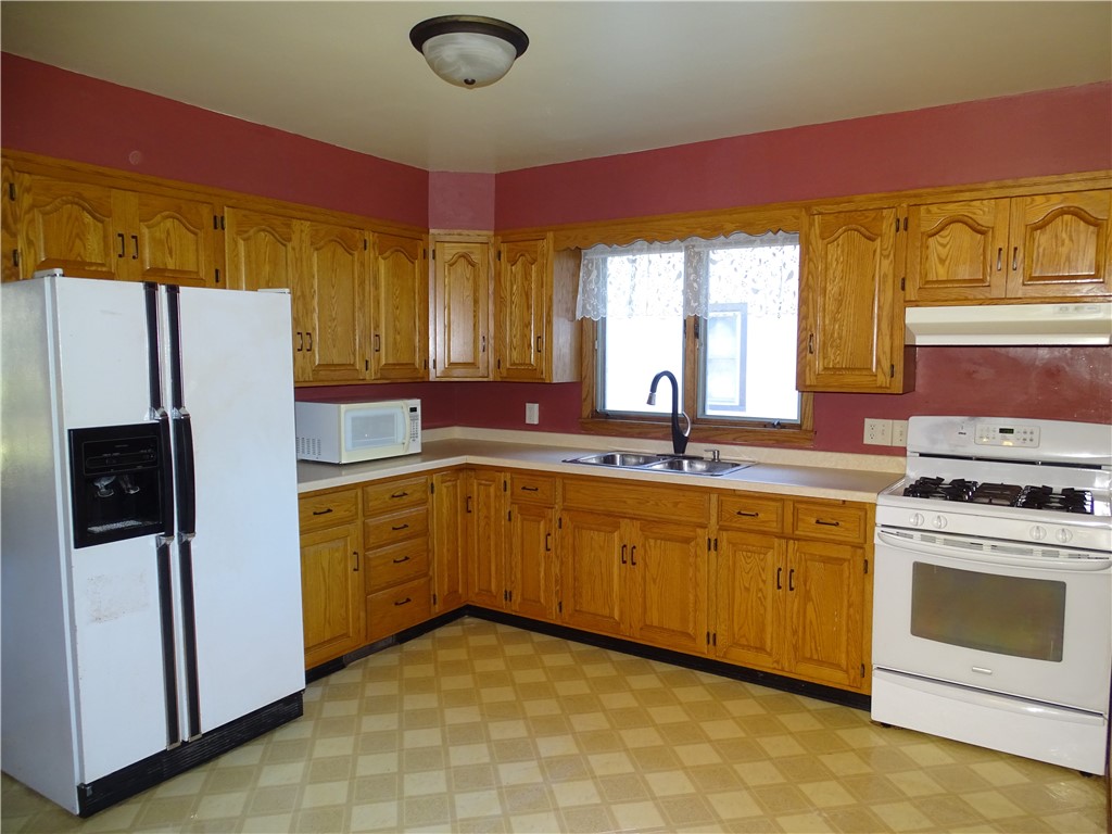 1222 Durand Street Durand WI 54736 1596908 image6