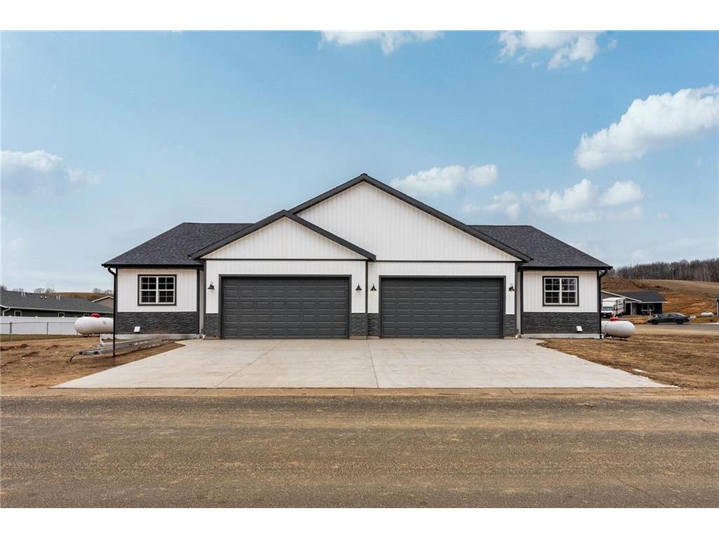 1227 Brickyard Road Menomonie WI 54751 1578041 image1