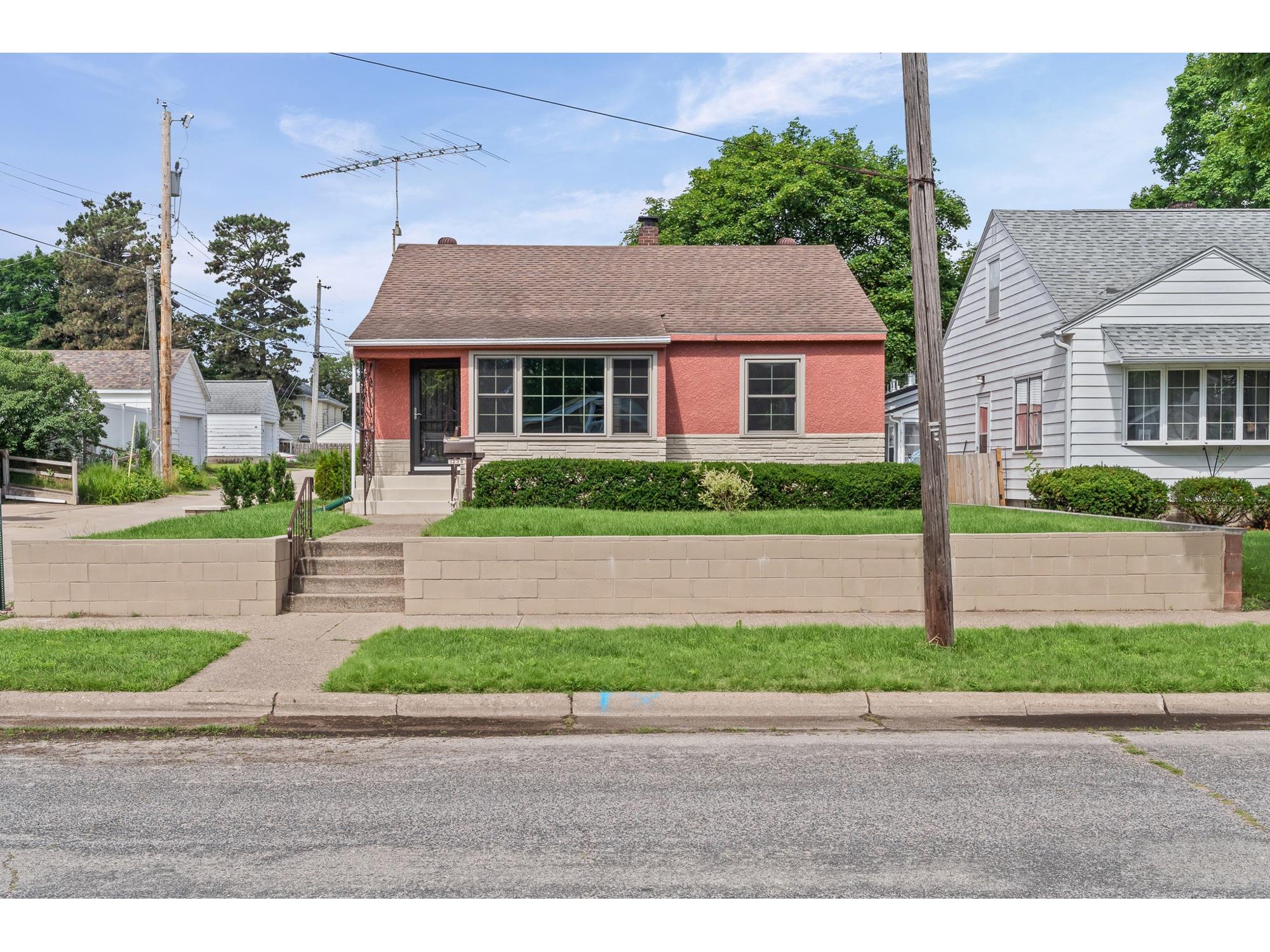 1234 20th Street S La Crosse WI 54601 1602259 image1