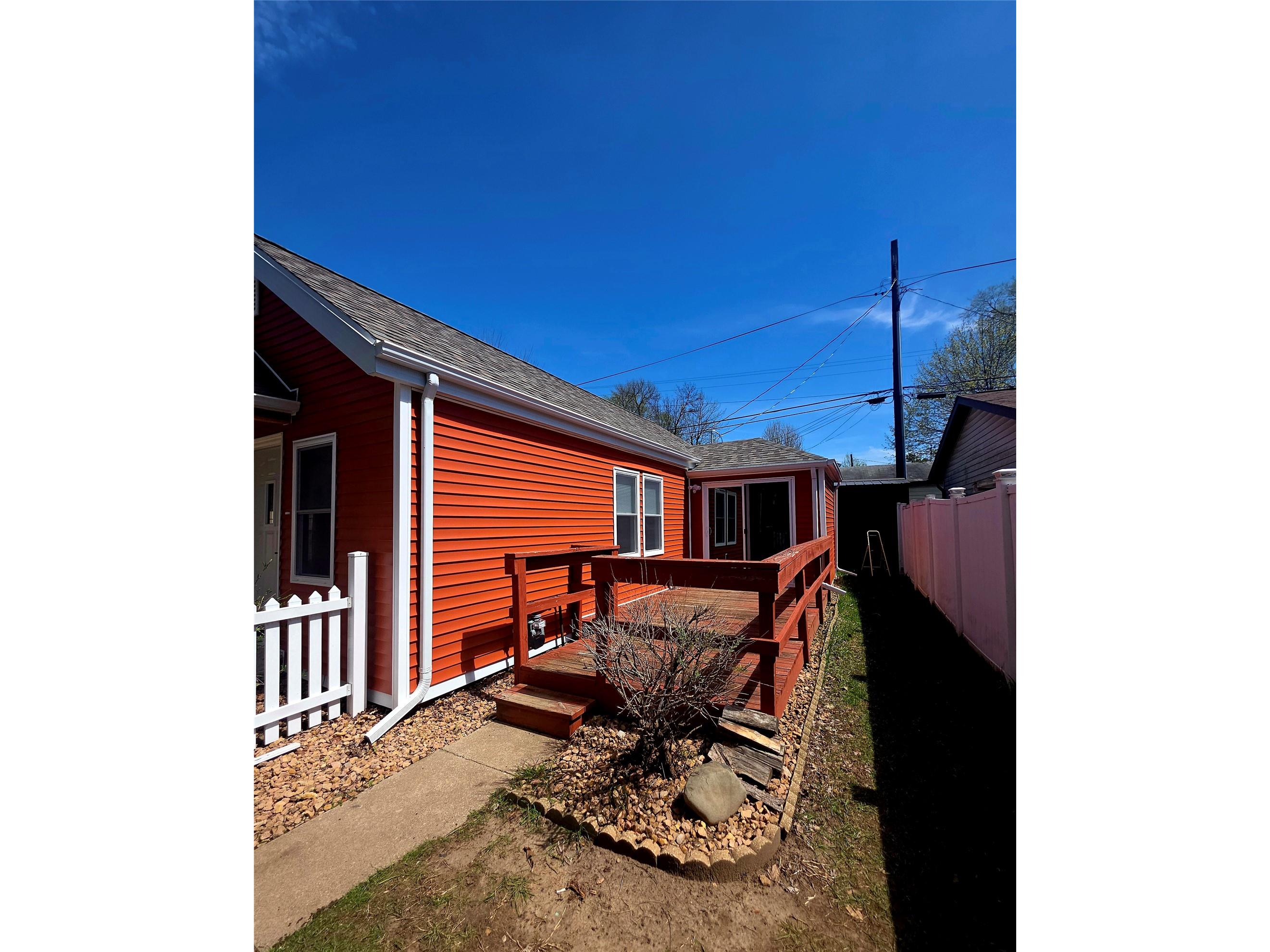 1237 East Avenue S La Crosse WI 54601 1600261 image4