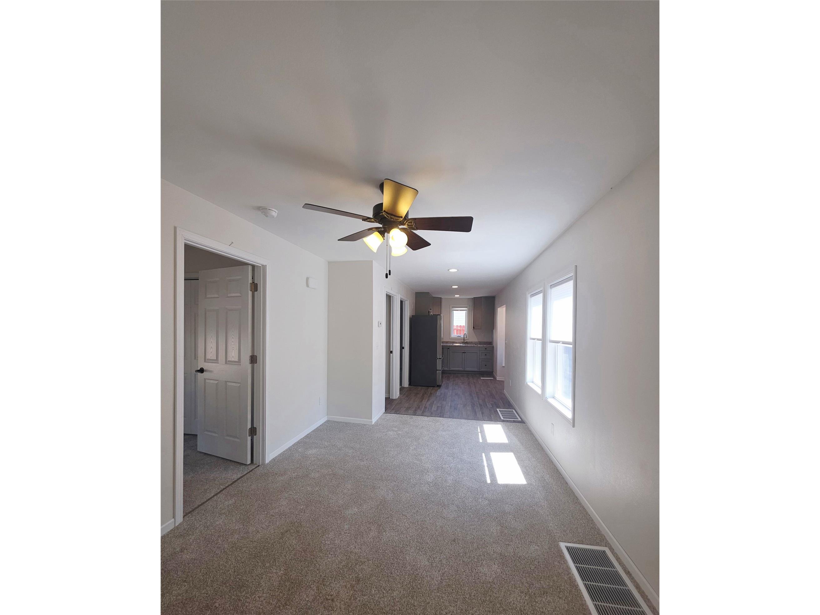 1237 East Avenue S La Crosse WI 54601 1600261 image5
