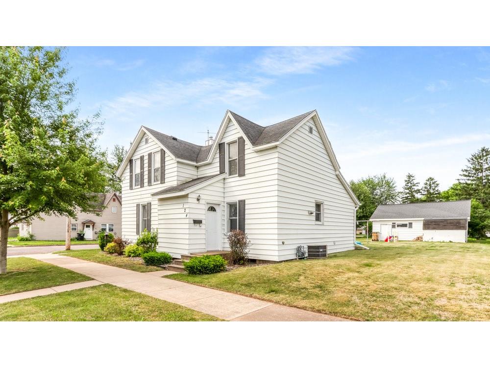 124 S Rural Street Chippewa Falls WI 54729 1592642 image1