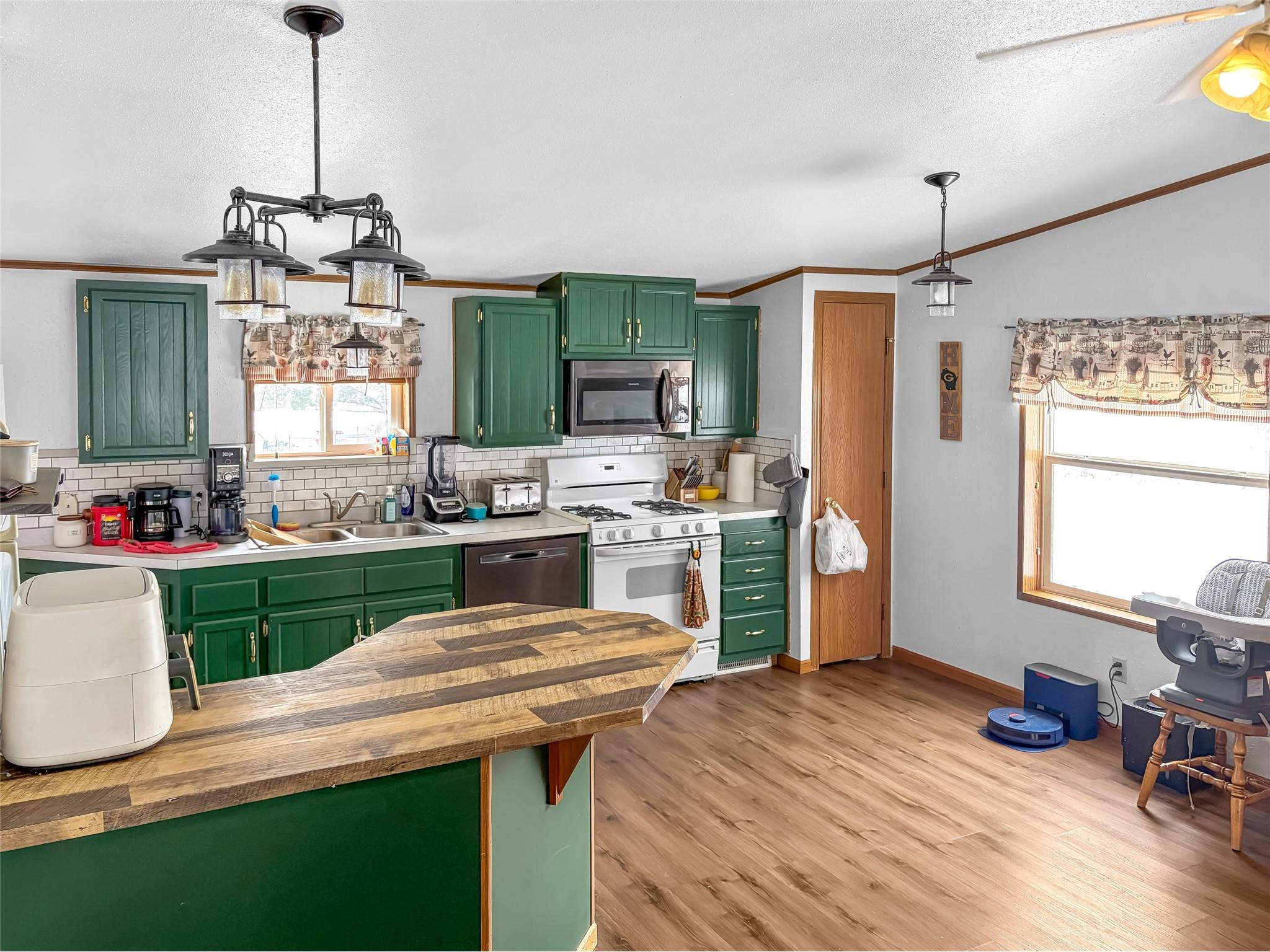 124 W 8th Avenue Stanley WI 54768 - Chapman 1599168 image8