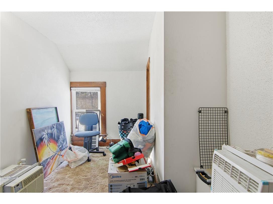 1245 S Farwell Street Eau Claire WI 54701 1597991 image16