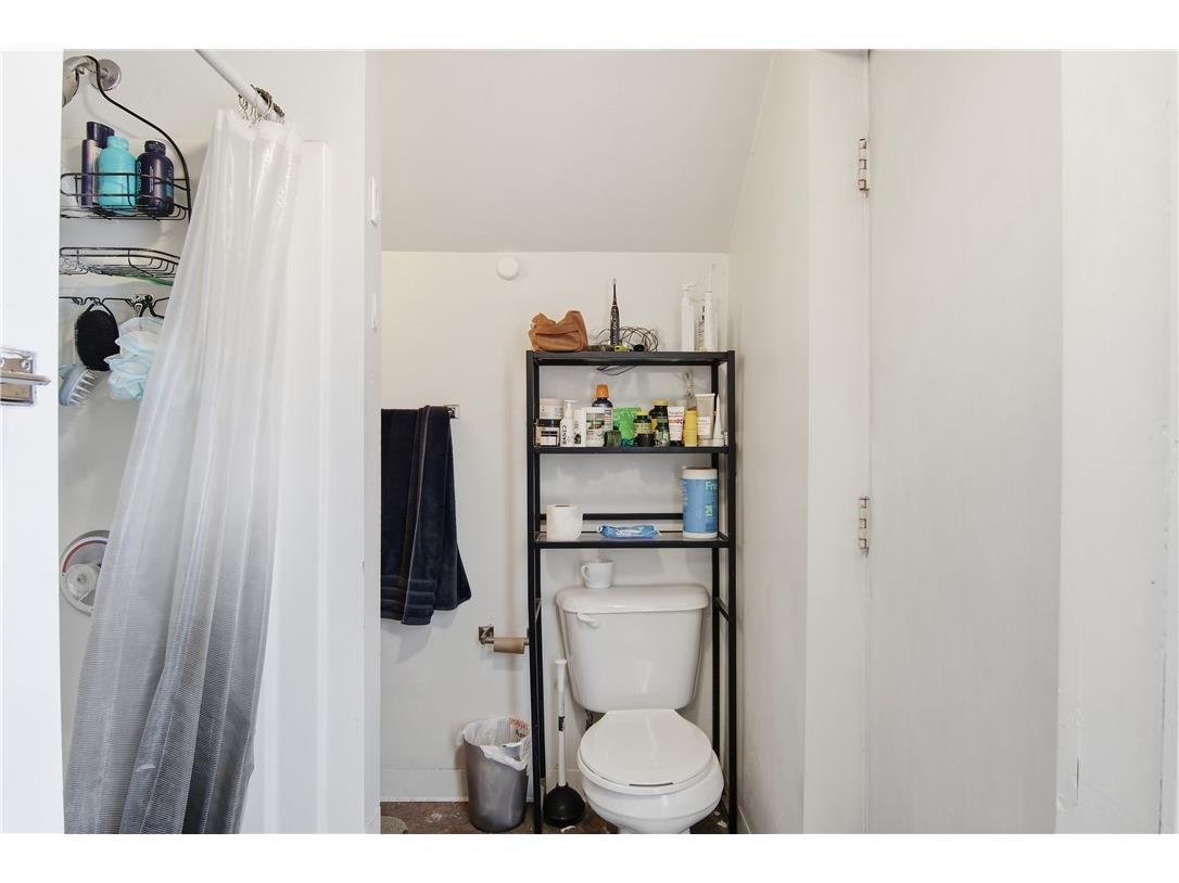 1245 S Farwell Street Eau Claire WI 54701 1597991 image19