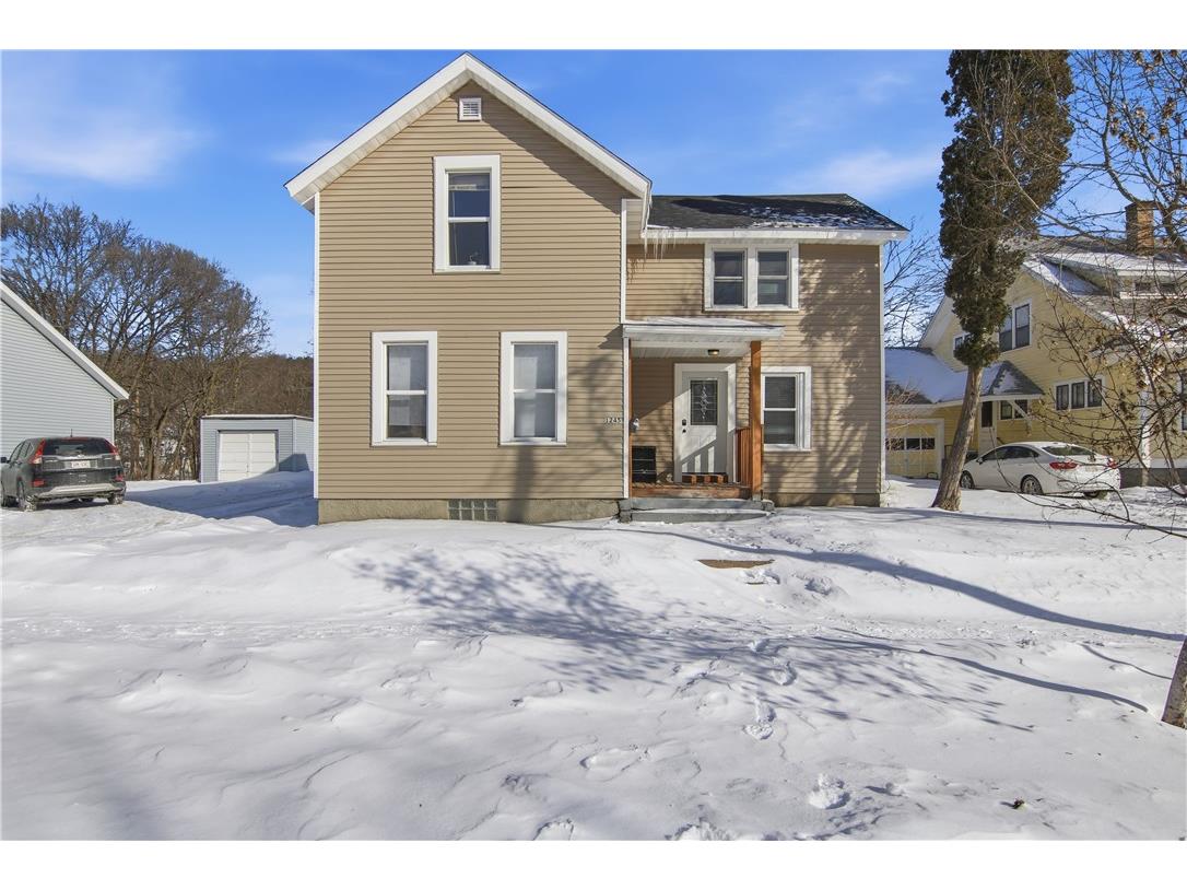 1245 S Farwell Street Eau Claire WI 54701 1597991 image2
