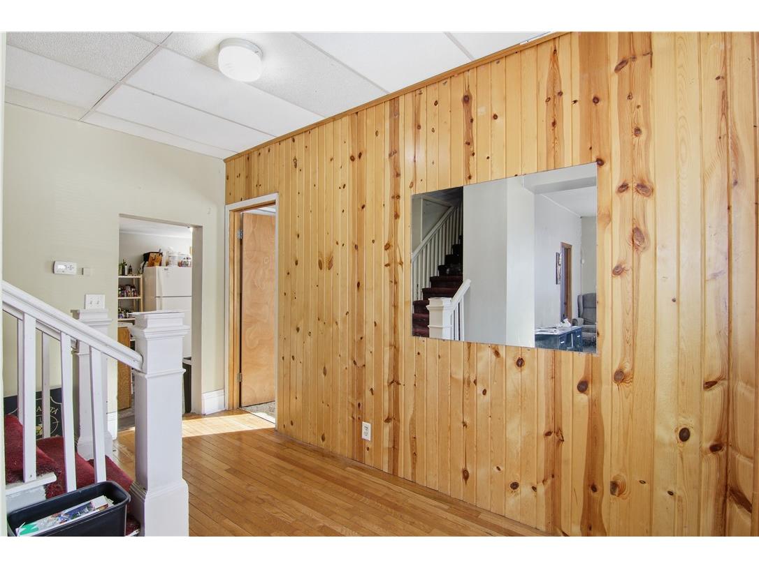 1245 S Farwell Street Eau Claire WI 54701 1597991 image21