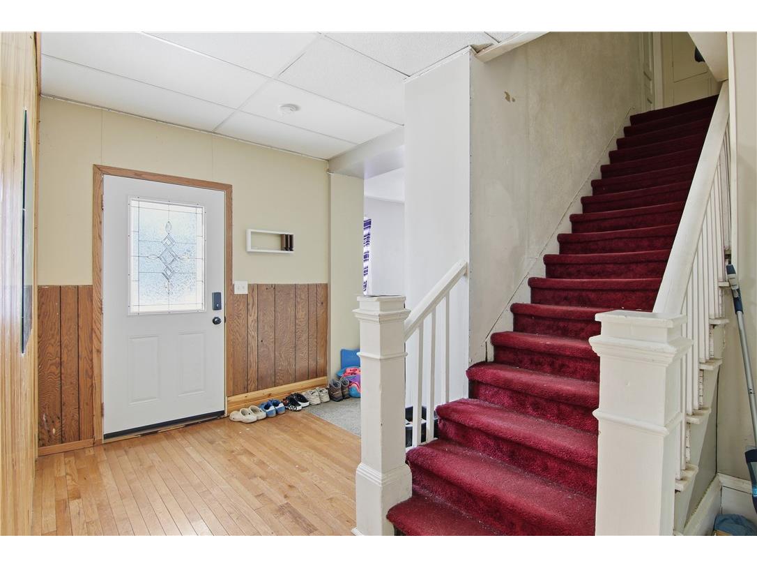 1245 S Farwell Street Eau Claire WI 54701 1597991 image22