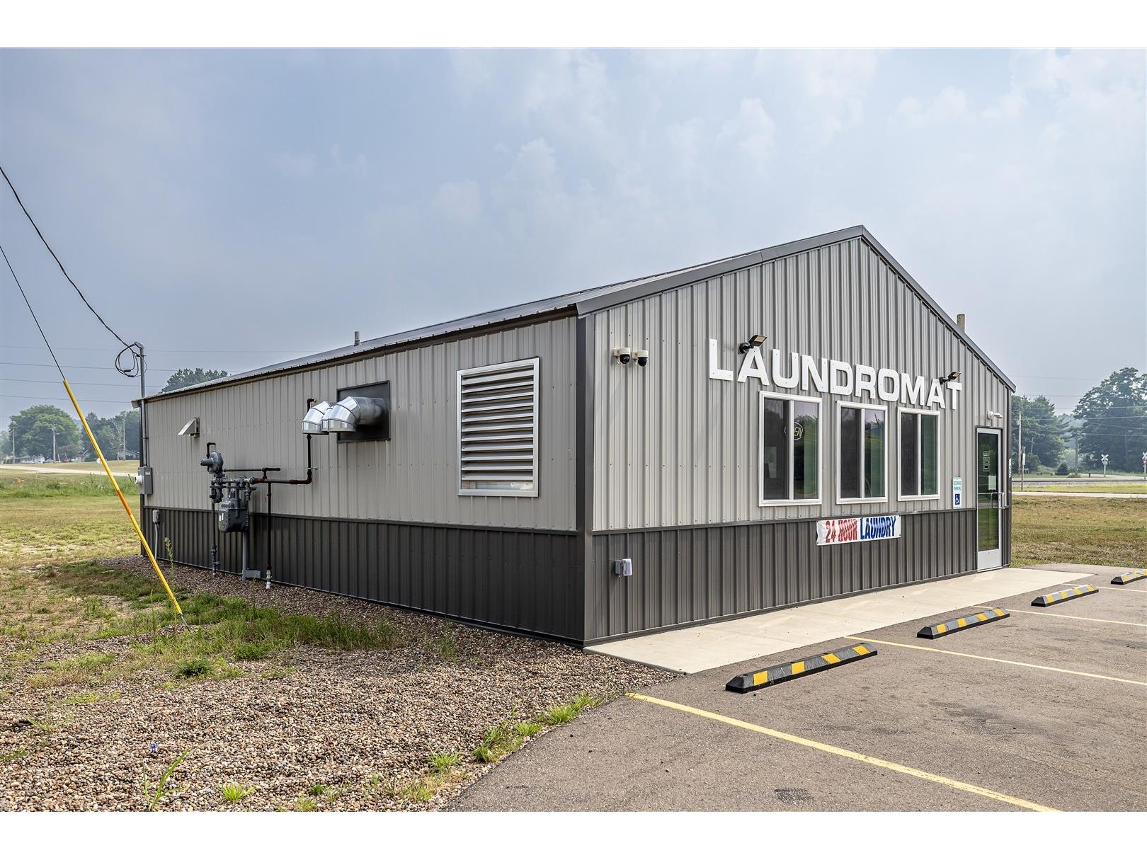 125 Interstate Road Hixton WI 54635 1603342 image2