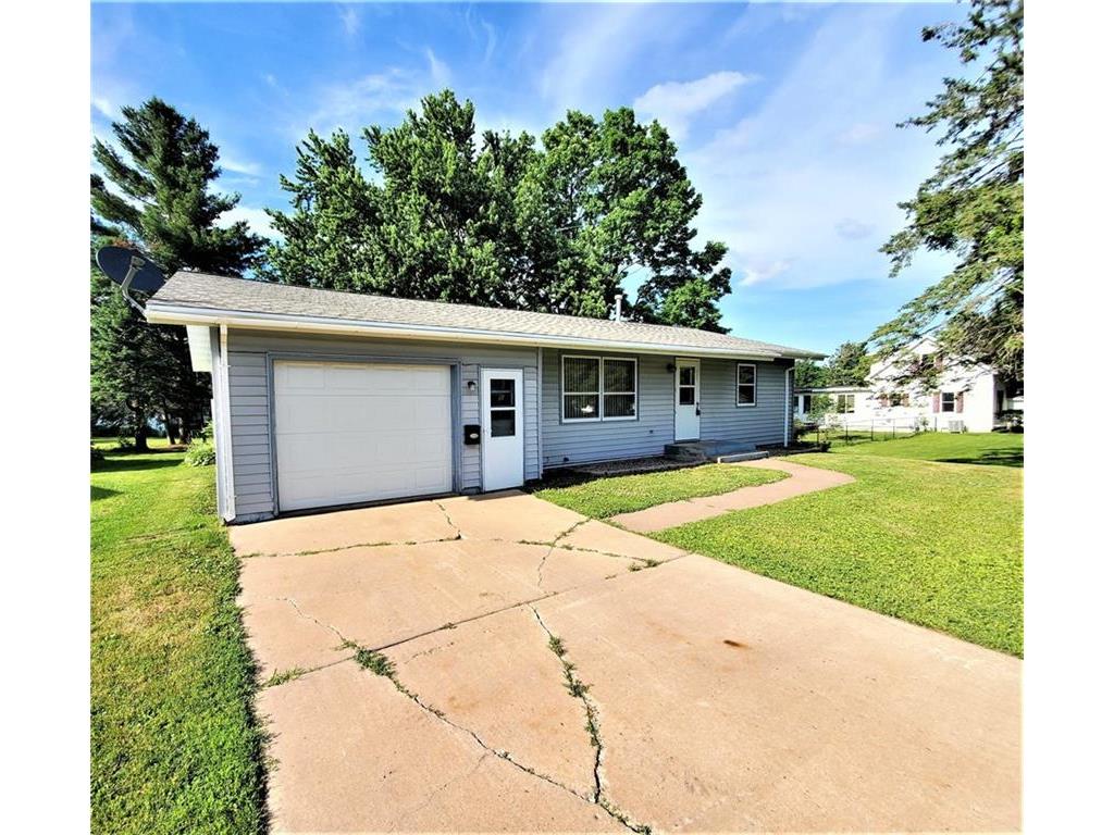 125 W Monroe Avenue, Barron, WI 54812 MLS 1543947 Edina Realty