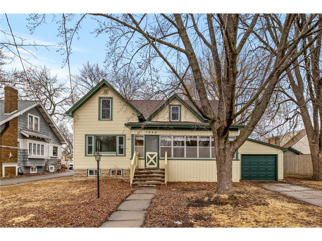 1250 Maple Street Baldwin WI 54002 1587553 image1