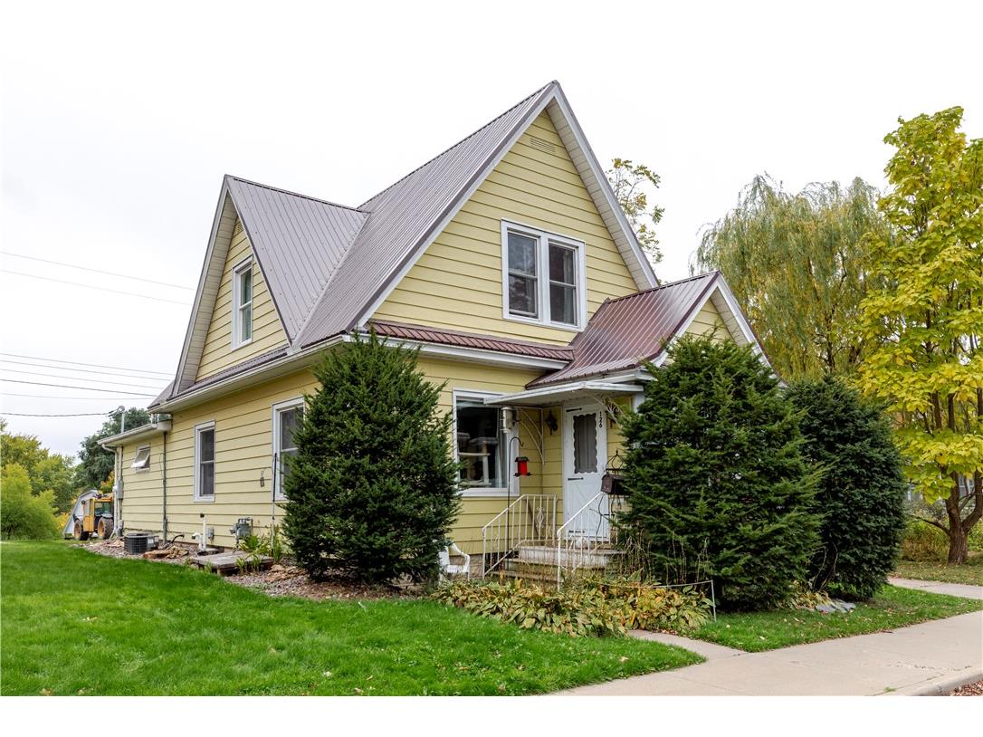 126 E 4th Avenue Stanley WI 54768 1596405 image1