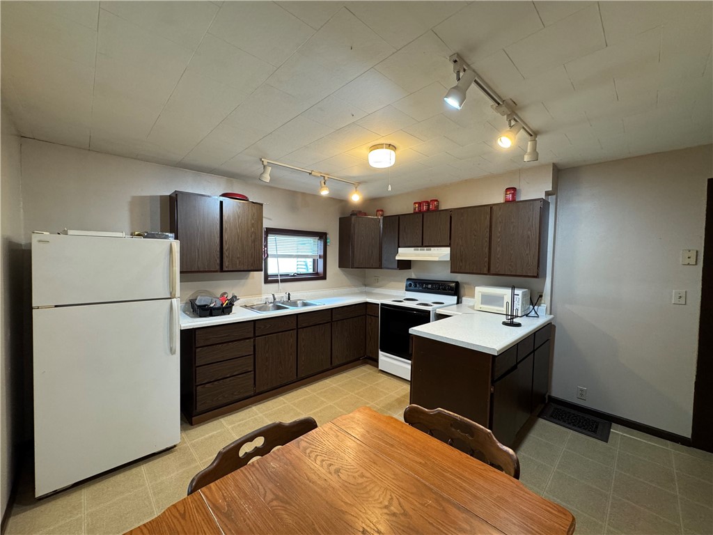 126 W Cedar Street #2 Chippewa Falls WI 54729 1595501 image6