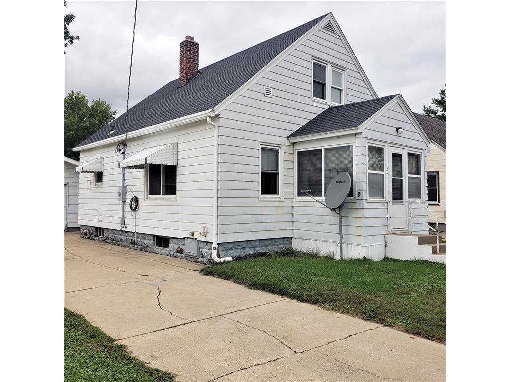 127 N Jackson Street, Mondovi, WI, 54755 MLS 1556427 Edina Realty